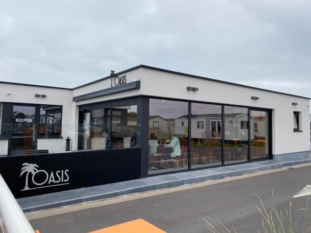 Camping Oasis Middelkerke Romy 1, 2, 3, 4 Остенде Экстерьер фото